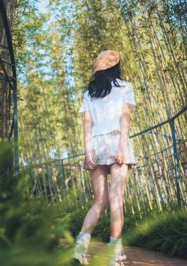 女教师中文字幕久久一区_90分钟完整视频电影完整版在线观看