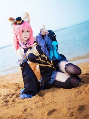 女生校服掀开裙子露内_2018国语不卡在线观看